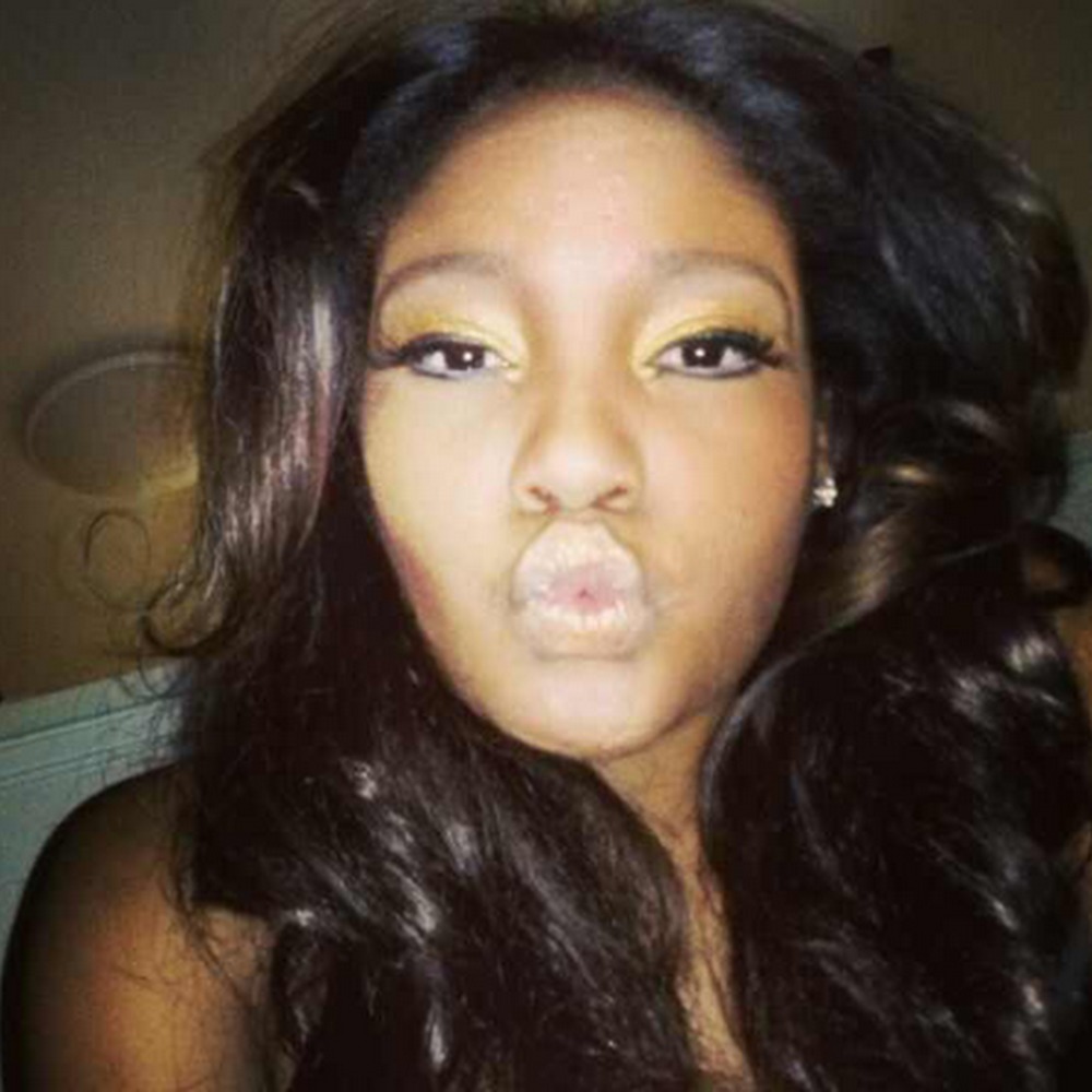 Meet your Posher, Niveka j.